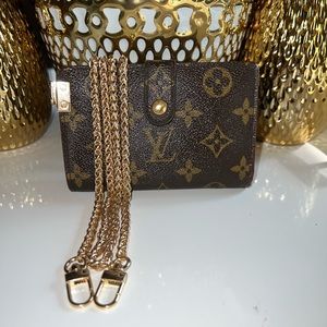 ❌SOLD❌Louis Vuitton Kisslock Bifold Wallet